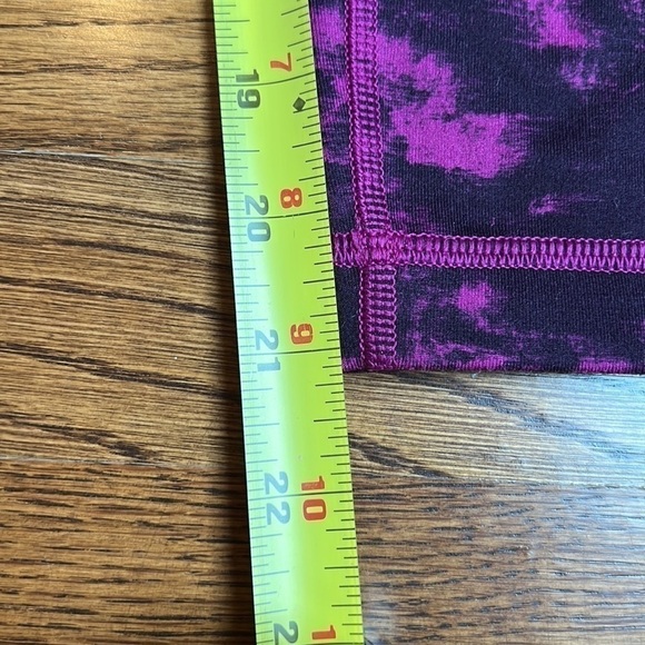 LULULEMON Wunder Under II 21 in tie dye crop leggings breezie plum black size 6 - Picture 5 of 8